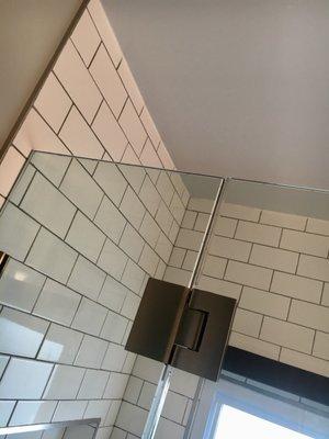 Mr Awesome Glass & Mirrors