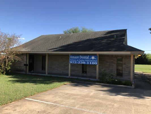 Implant Dentist in DeSoto & Cedar Hill.