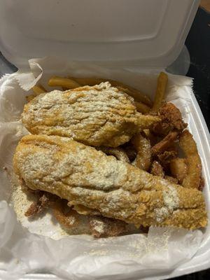 Hook Seafood and Wings - Baton Rouge
