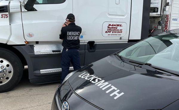 24/7 Emergency Locksmith