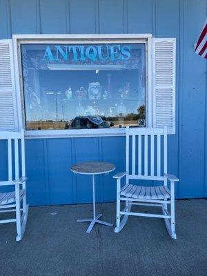 Lighthouse Antique Mall Too