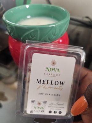 NOVA Essence Inside Out