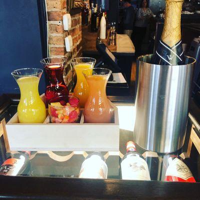 Popular Branch choice:
Mimosa kit is all you need .. and some brunch.