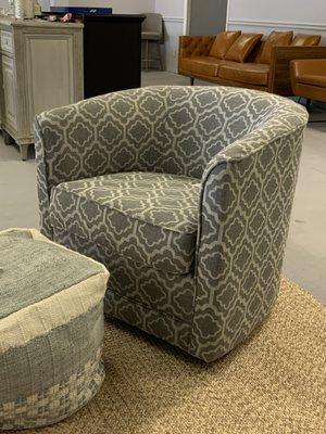 Check out more inventory on our website: www.HRDiscountedFurniture.com