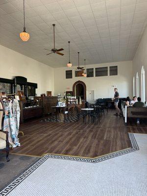 Eleanor's Coffee & Cake