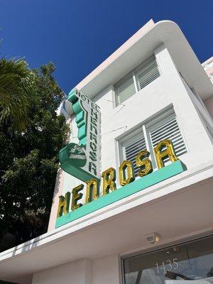 Henrosa Hotel