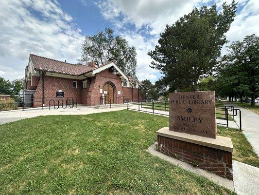 Smiley Branch Library