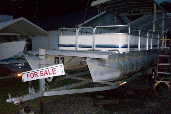 YeOldeSchool Marine Service Center