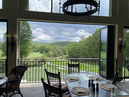 Beautiful wide open windows onto the golf course and mountain vista...