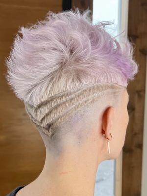 Fresh design for @brookeashleyford created by @tuanhairlab  * * * * * #hairlab #hairbytuan #slcutah #slchair #slchairsalon #slchairdresser