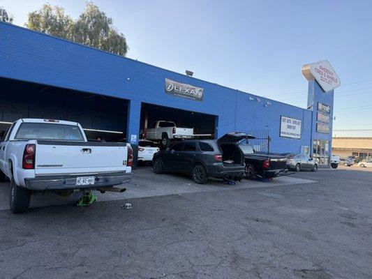 Phoenix Tires and Wheels Outlet