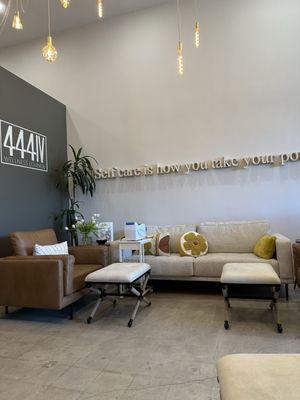 444IV Wellness Lounge