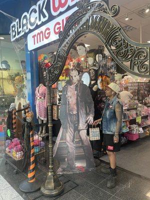 Black Widow TMG Gifts / Halloween