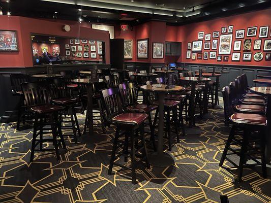 Brad Garrett's Comedy Club