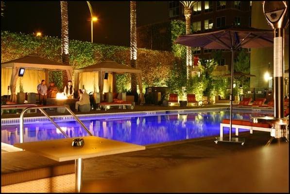 Having a corporate event? Let AWB Photography capture the evening.