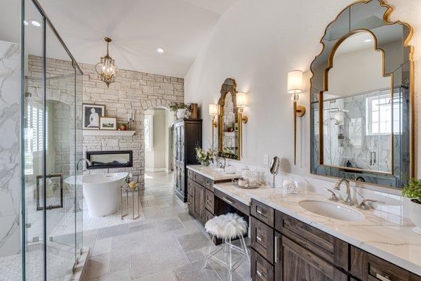 This recent design shoot highlights both the overall aesthetic and thoughtfully crafted details in this gorgeous bath remodel.