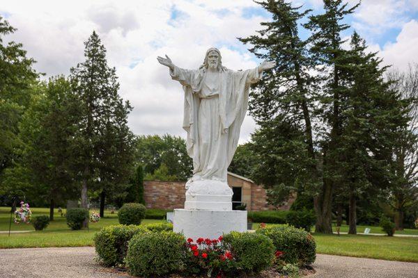 River Hills Memorial Park