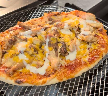 Naan jerk chicken pizza!