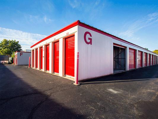 Storage Rentals of America