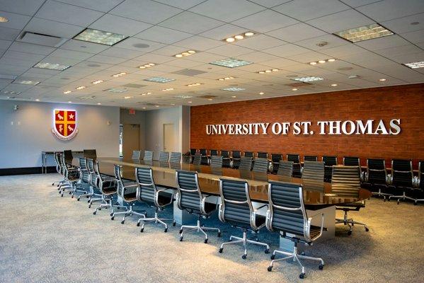 Saifee Signs & Graphics