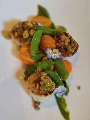 Scallops dairy free and gluten free to accommodate me!