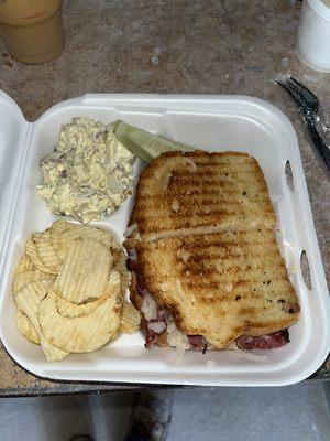 Lori's Deli & Bakeshop LLC