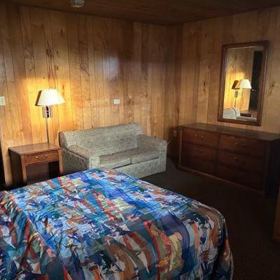 Love Hotels Western Holiday by OYO at Harlan Lake NE