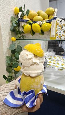 We ove this Italian sorbet brings me back to The Amalfi coast the vibe is amazing 100% recommended!