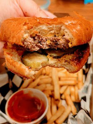 Betelgeuse Betelgeuse - Montrose