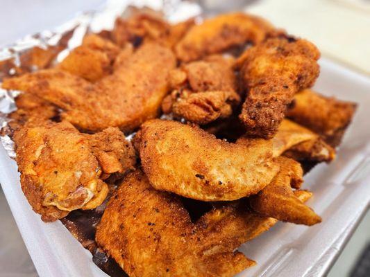 Golden, crispy, and seasoned to perfection -- our fried wings speak for themselves.