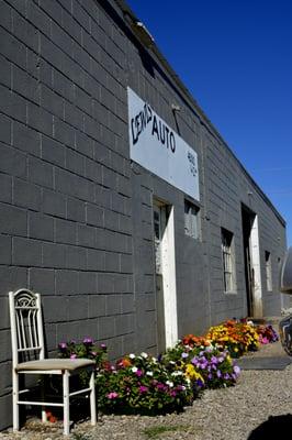 Lewis Truck & 4X4
4500 W. Second St.
Roswell, NM 88201
Phone: 575-624-0824
http://www.lewistruckand4x4.com