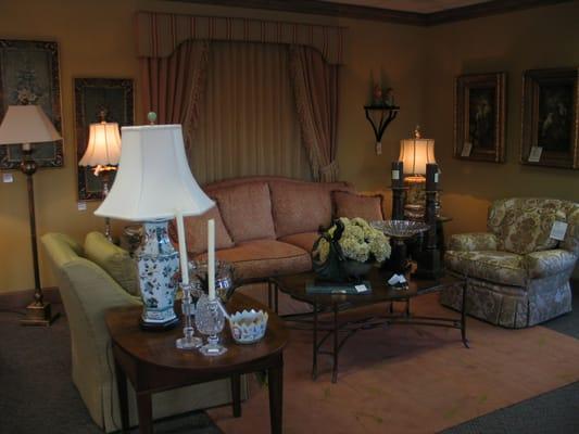 Mohn Custom Interiors