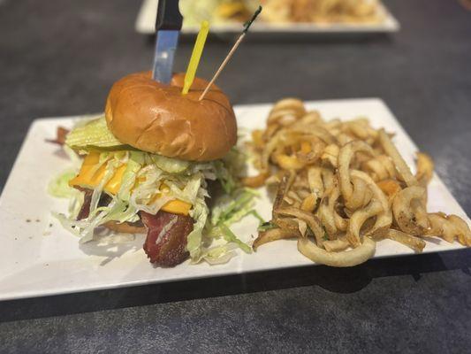 Baumhowers Victory Grille - Foley