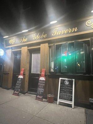 The Globe Tavern