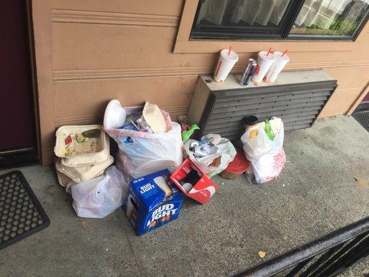 Humboldt Redwoods Inn