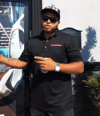 This dude told me he wanted to fight, I sent him a location and he blocked me LOL. Scammer and he scared