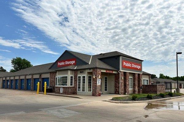 Public Storage