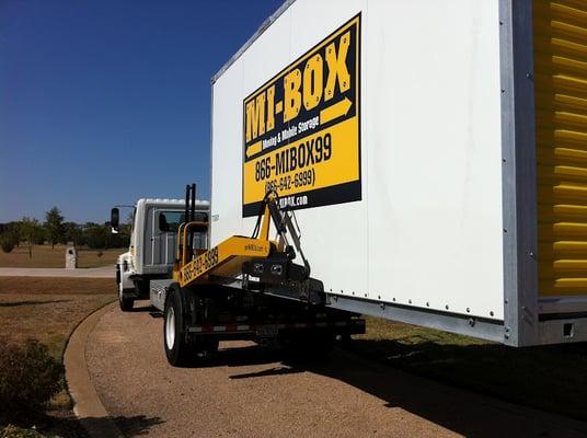 Level-Lift System keeps your container level