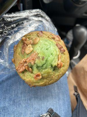 Pistachio muffin