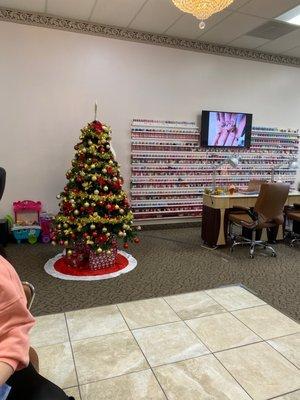 Family Nails and Spa