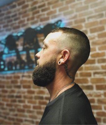 mens haircut and beard trim