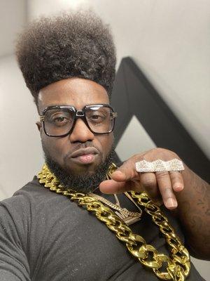 Maximum level barber salon