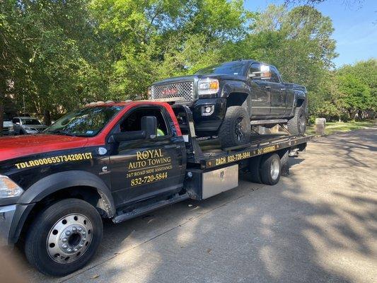 Royal Auto Towing