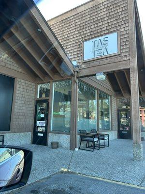 Tastea Coffee and Boba Lounge