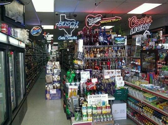 R & B Liquor Store