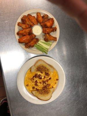 Side Pockets Blue Springs