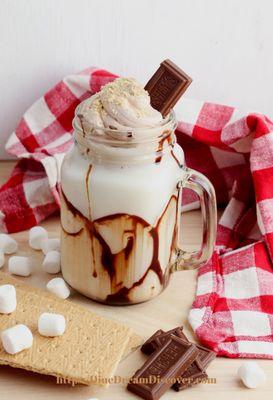 BAGELS AND SMOOTHIES