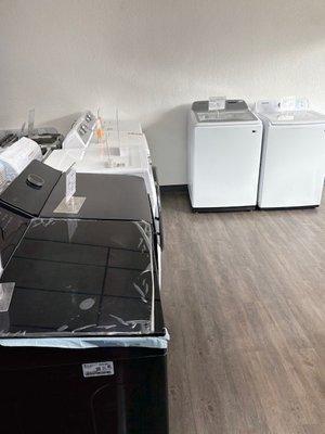 Papa’s Attic & Appliance Outlet