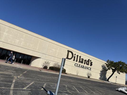 Dillard's