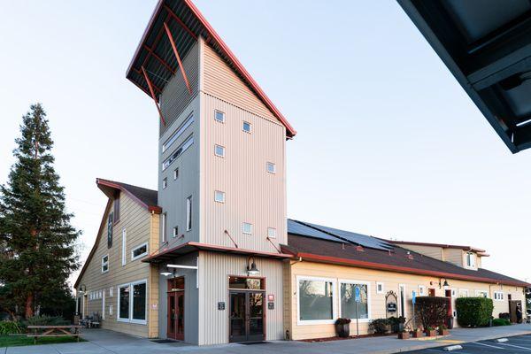 Franklin Ranch Pet Hospital and Hotel